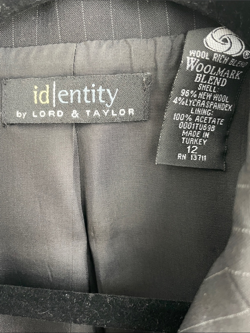 LORD & TAYLOR •Vintage New Wool Blend Black Pinstripe Blazer for Women • Size 12 - Picture 3 of 11